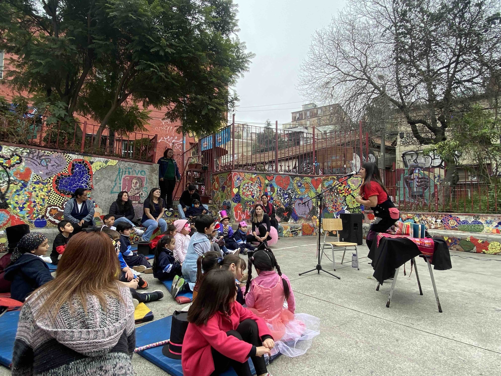 Equipo movilizador de la Escuela República Argentina participa en experiencia por el Día del Libro